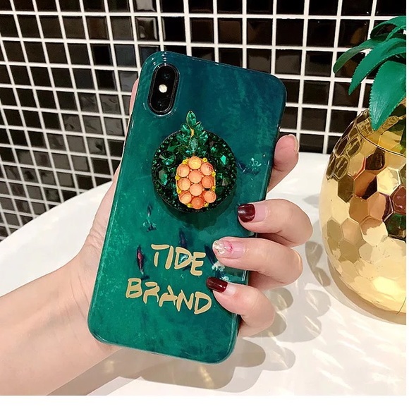 iPhone bling pineapple phone case with popsocket - Picture 4 of 6